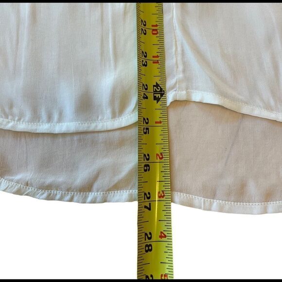 Velvet by Graham & Spencer Embroidered Long Sleeve Blouse EUC - Picture 9 of 10